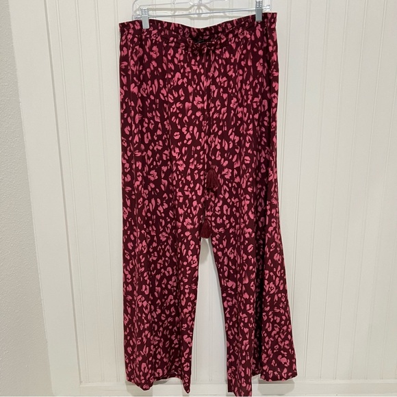 Johnny Was Jade Silk Pink Leopard Print Pants Large